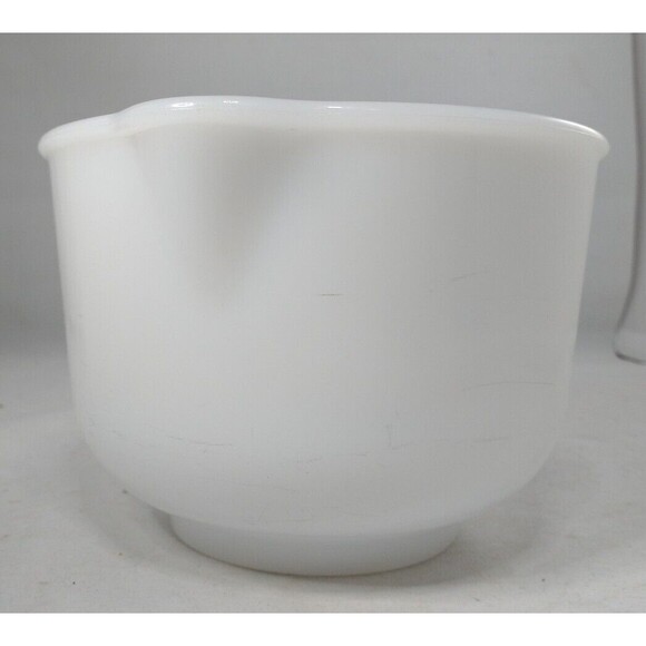 VTG GLASSBAKE MADE for SUNBEAM 6.5" WHITE GLASS MIXING BOWL # 13 - Picture 3 of 16
